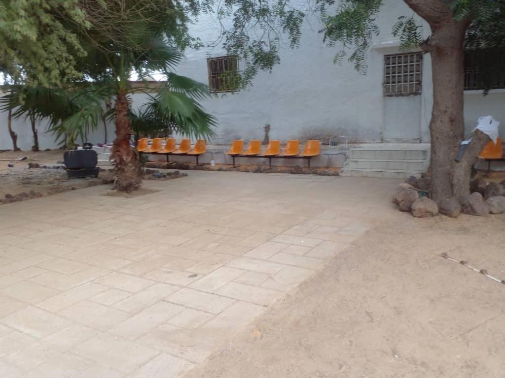 Auberge-Camping Africa Escale Нуакшот Экстерьер фото